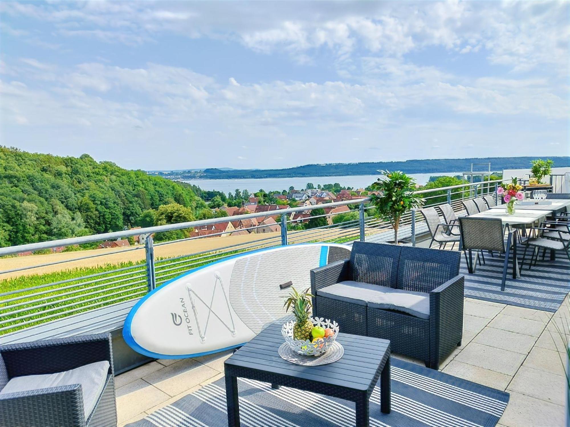 Seeblickapartment: Lakeside Retreat With Sauna And Rooftop Terrace *