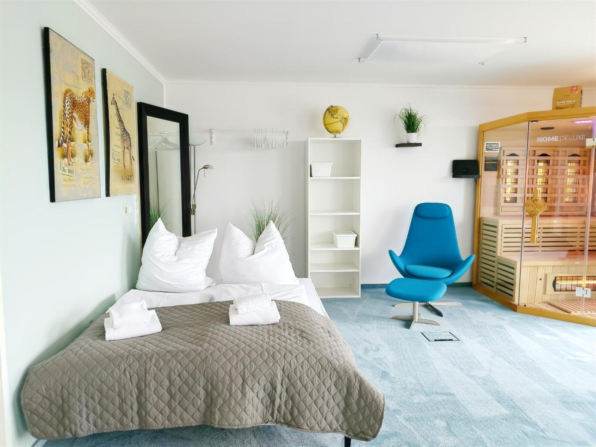 Seeblickapartment: Lakeside Retreat With Sauna And Rooftop Terrace * Spalt