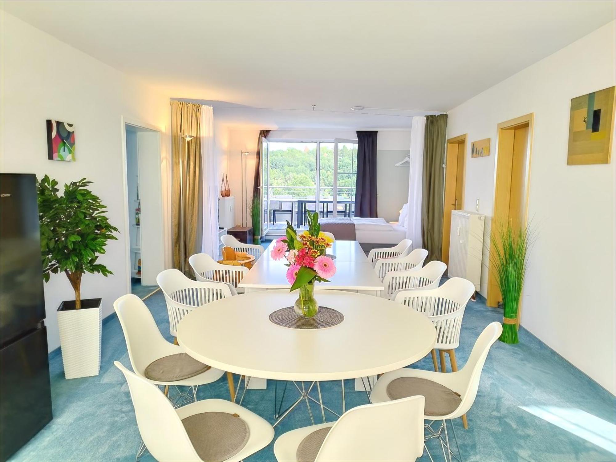 Apartment Seeblickapartment: Lakeside Retreat With Sauna And Rooftop Terrace *