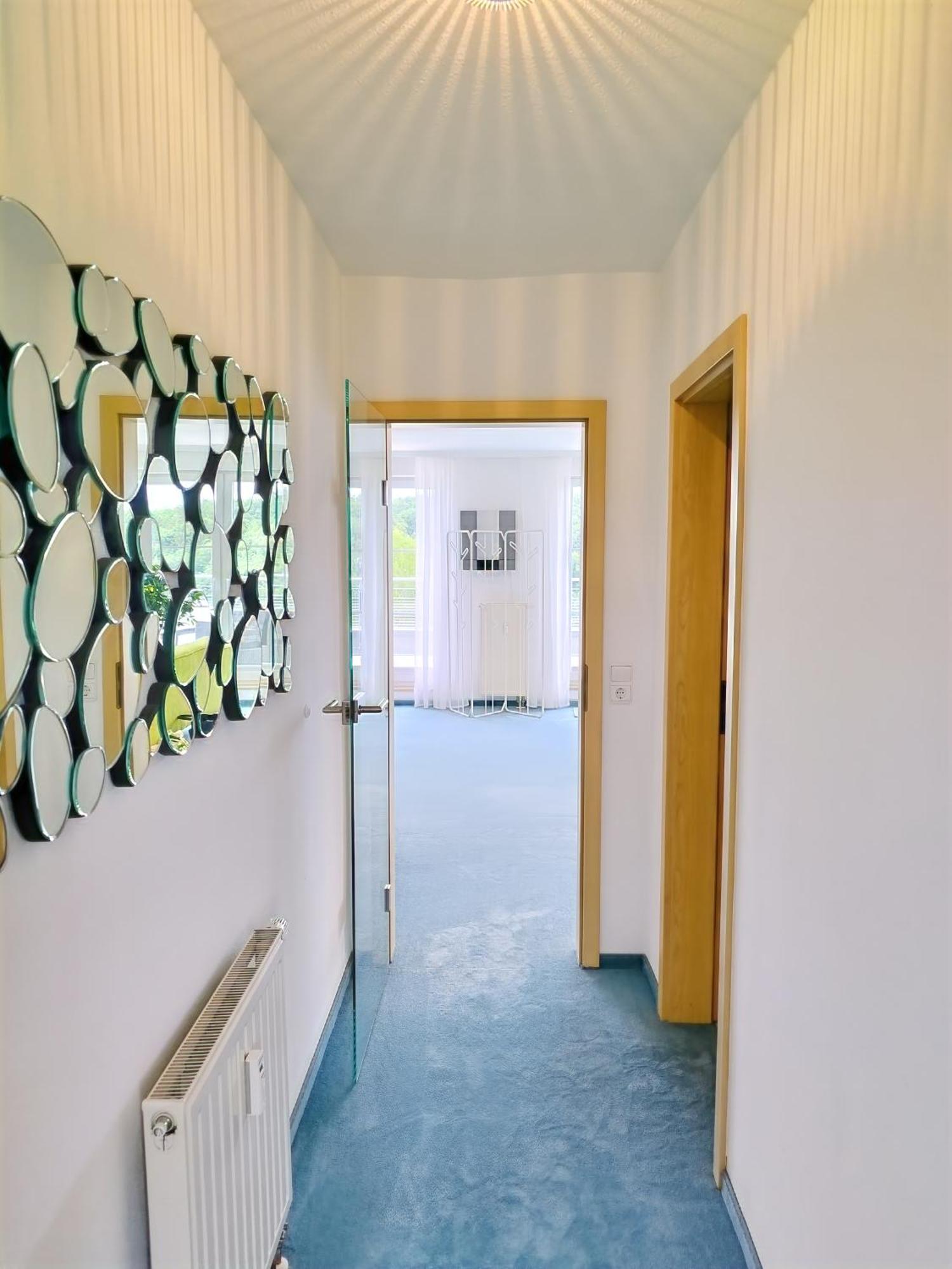 Seeblickapartment: Lakeside Retreat With Sauna And Rooftop Terrace * Spalt